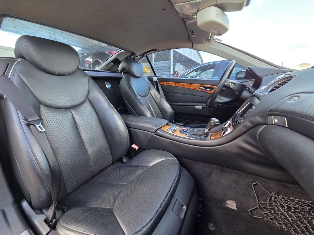 2007 Mercedes-Benz SL-Class Image 30