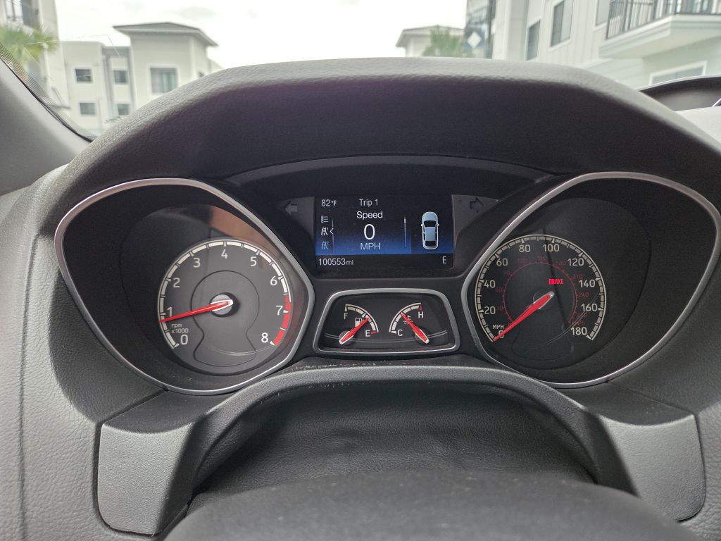 2016 Ford Focus Image 12