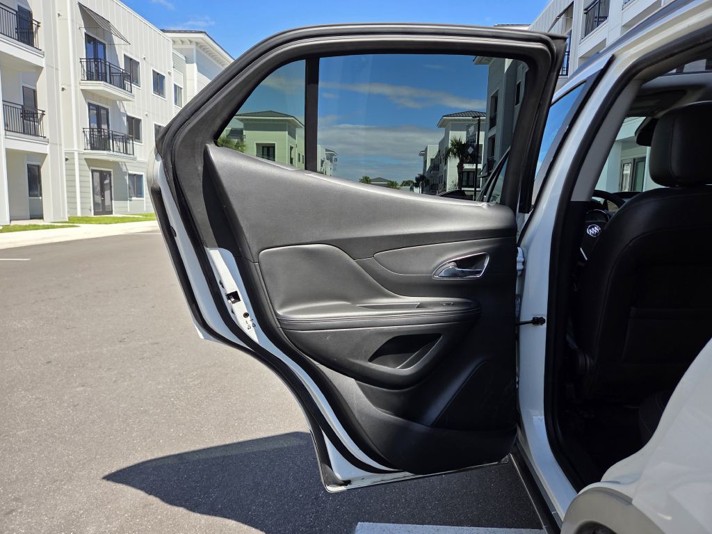 2015 Buick Enclave Image 40