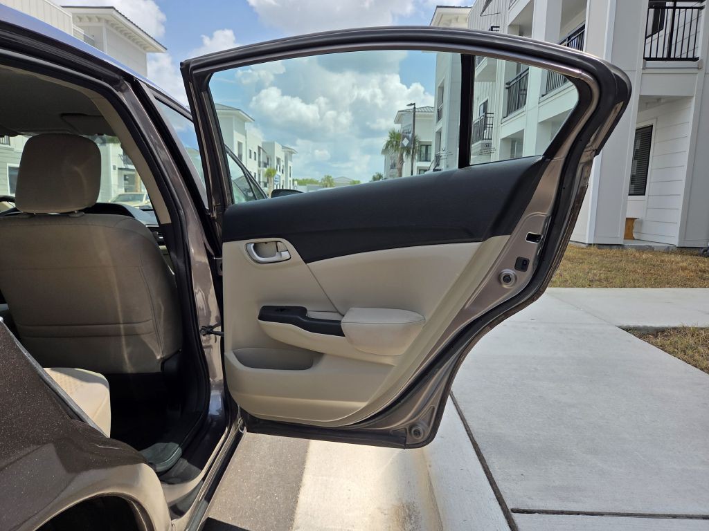 2014 Honda Civic Image 23
