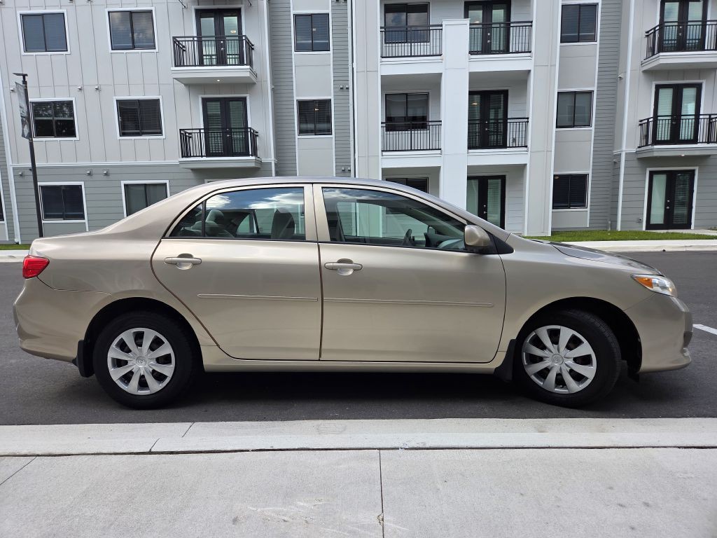 2010 Toyota Corolla Image 5