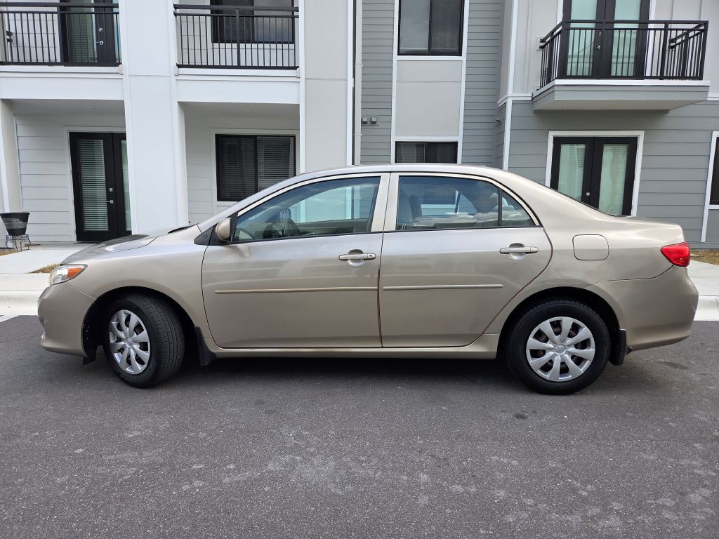 2010 Toyota Corolla Image 12