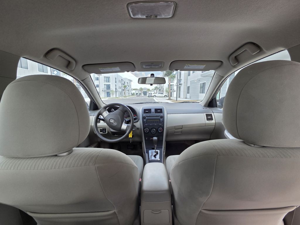 2010 Toyota Corolla Image 16