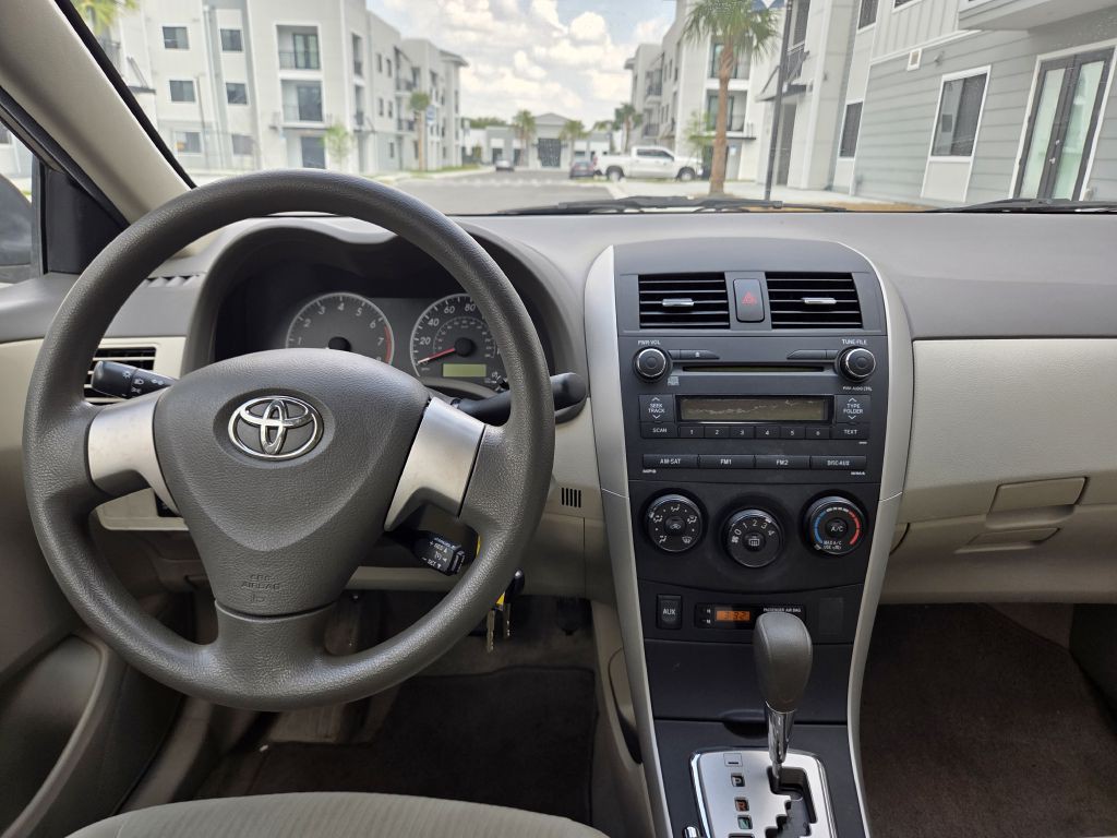 2010 Toyota Corolla Image 21