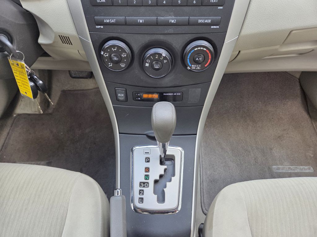 2010 Toyota Corolla Image 23
