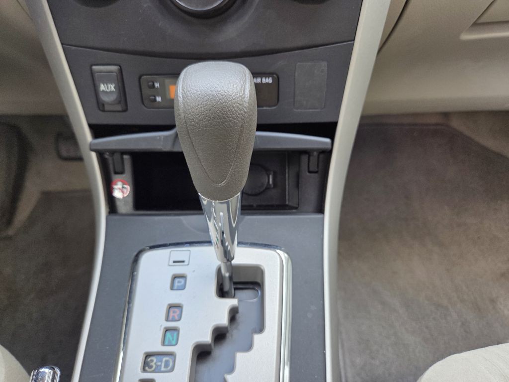 2010 Toyota Corolla Image 24