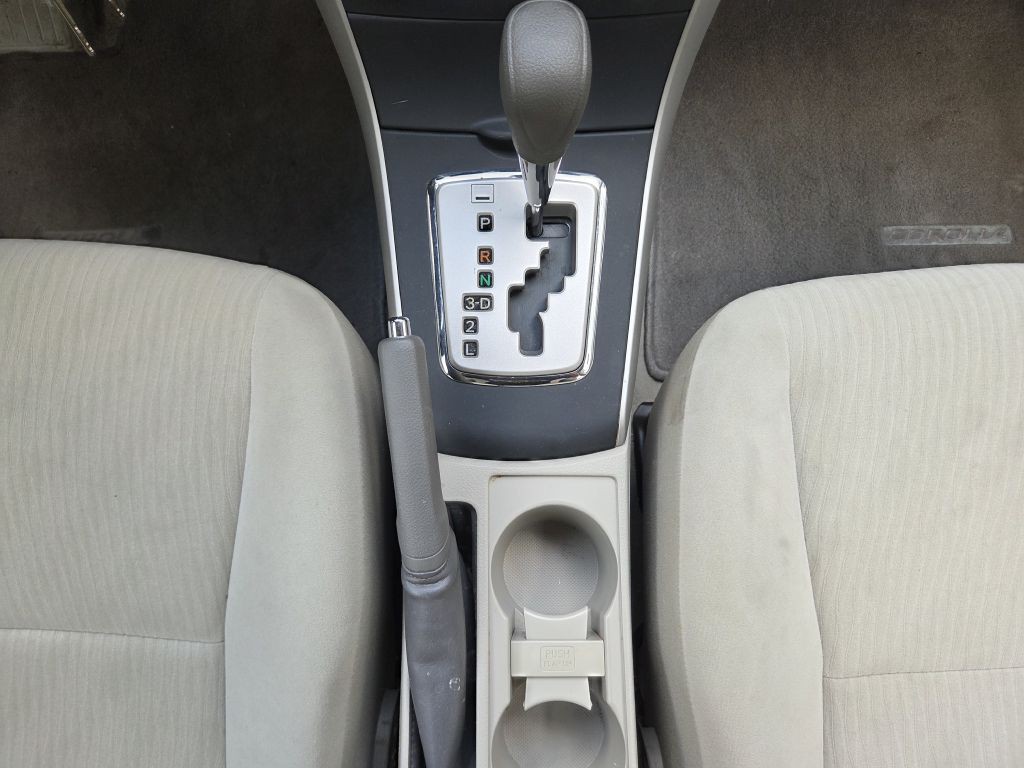 2010 Toyota Corolla Image 25