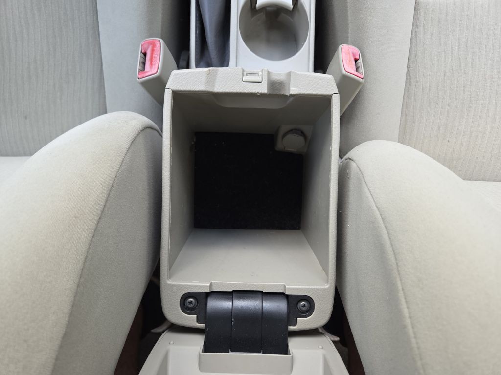 2010 Toyota Corolla Image 27