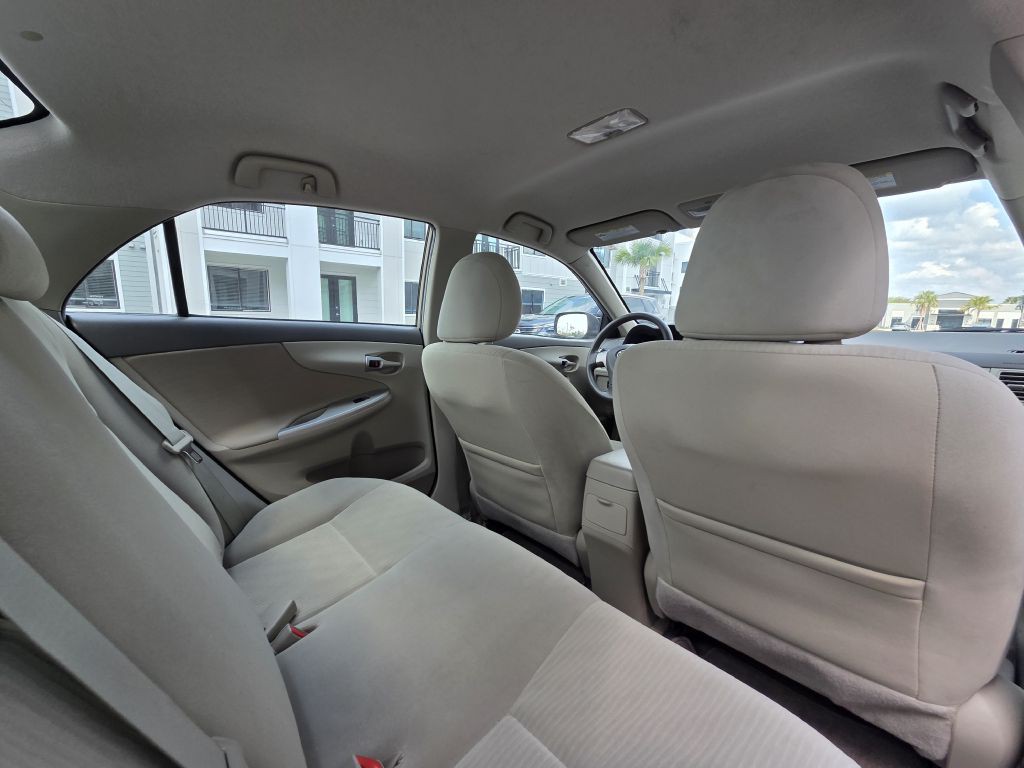 2010 Toyota Corolla Image 36