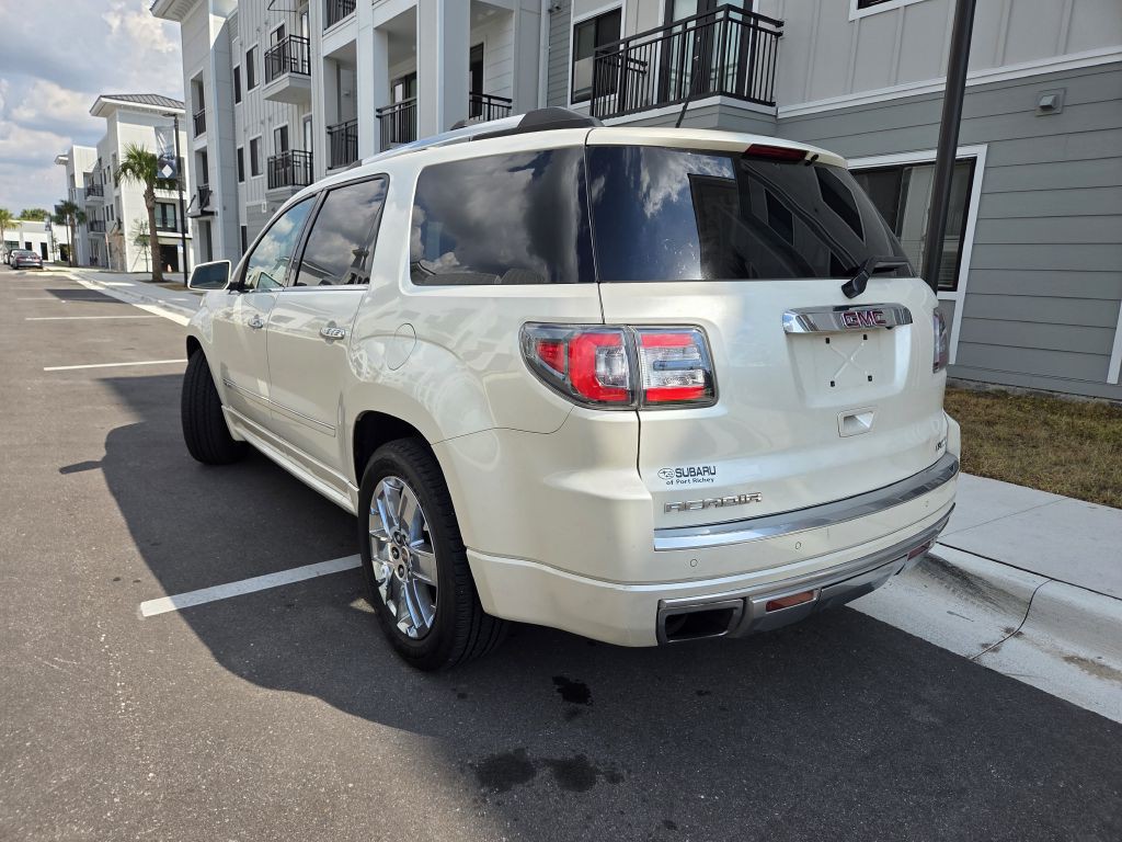 2014 GMC Acadia Image 9
