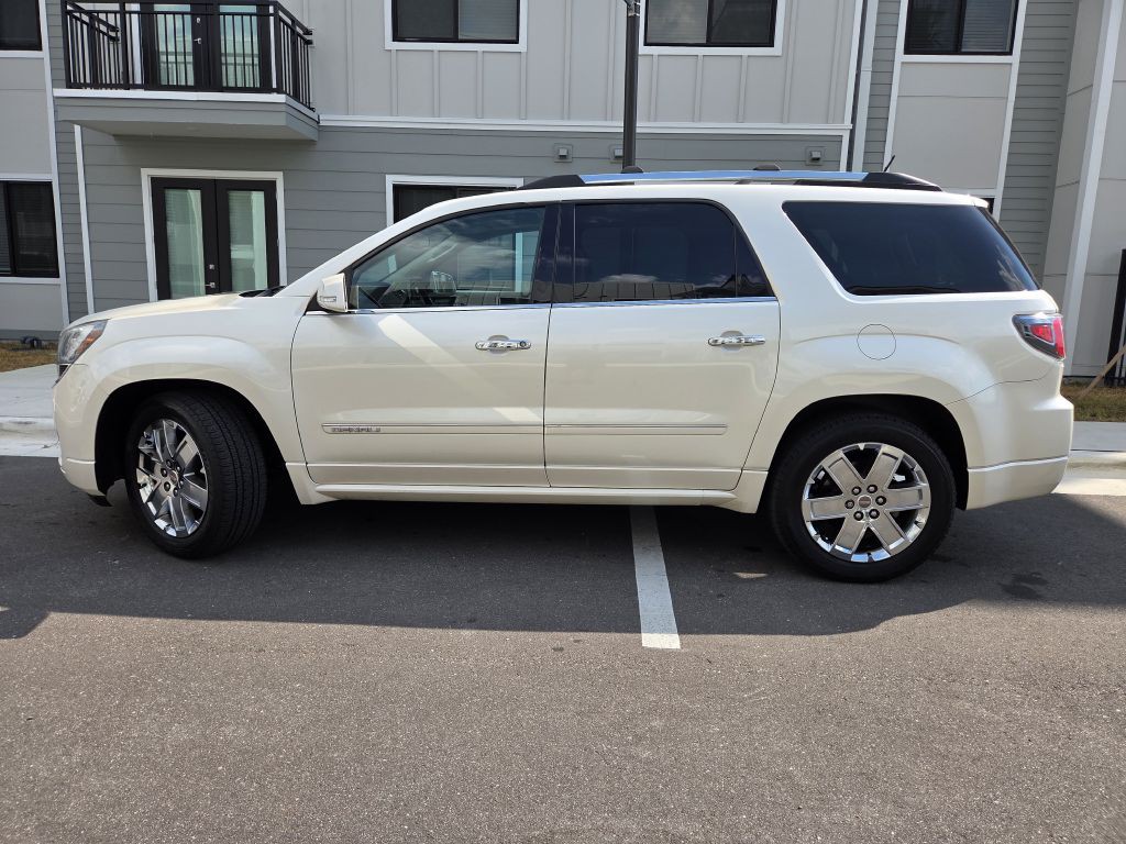 2014 GMC Acadia Image 10