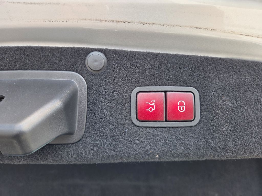 2015 Mercedes-Benz S-Class Image 14