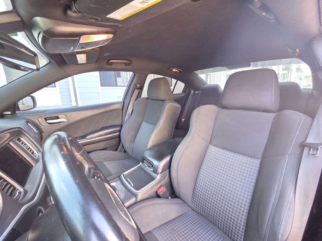 2022 Dodge Charger Image 36