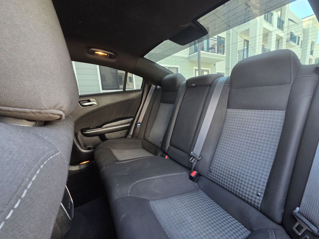 2022 Dodge Charger Image 39