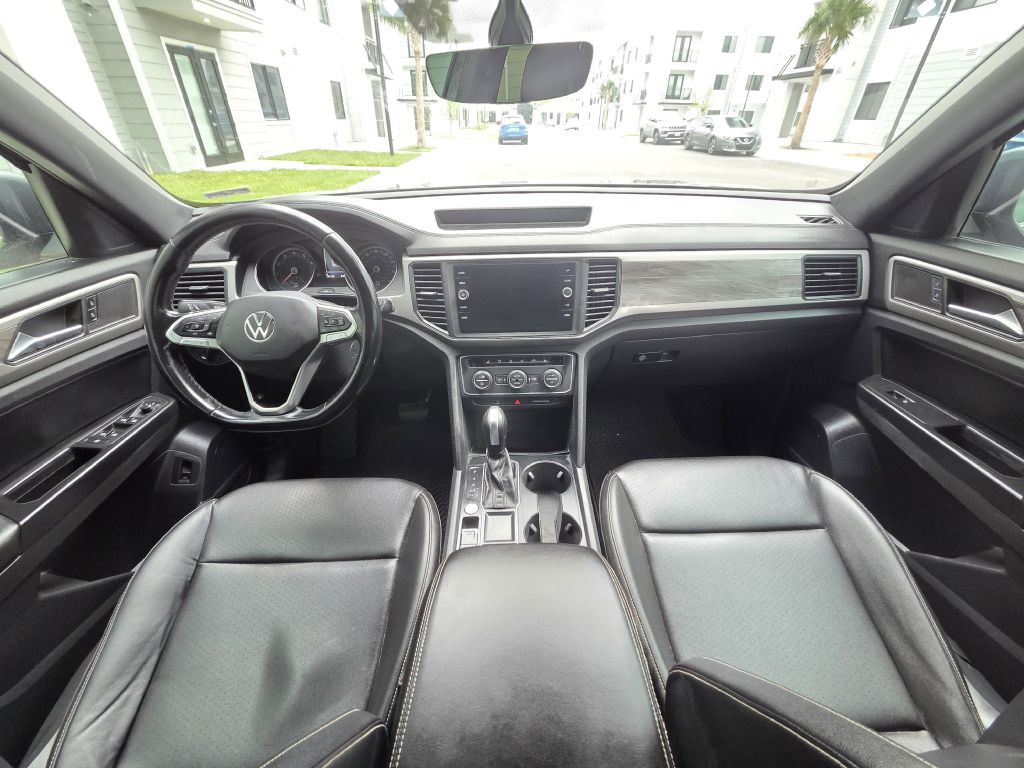 2020 Volkswagen Atlas Cross Sport Image 18