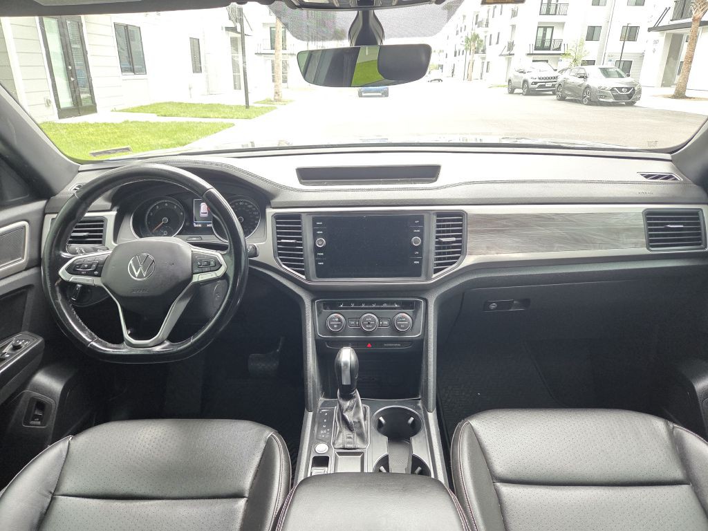 2020 Volkswagen Atlas Cross Sport Image 19