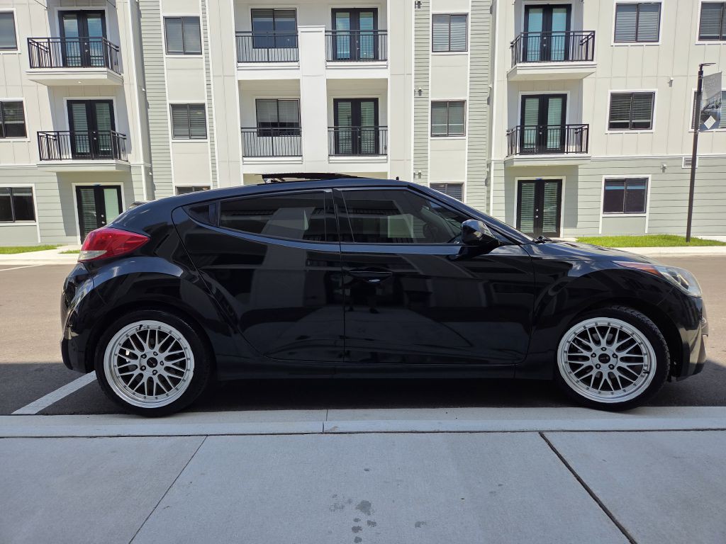 2014 Hyundai Veloster Image 5