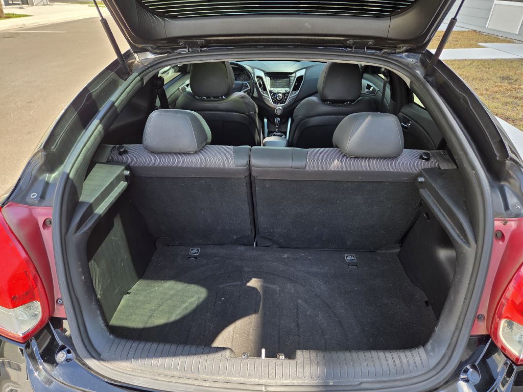2014 Hyundai Veloster Image 10