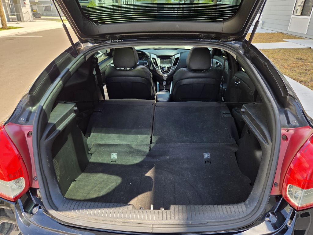 2014 Hyundai Veloster Image 11
