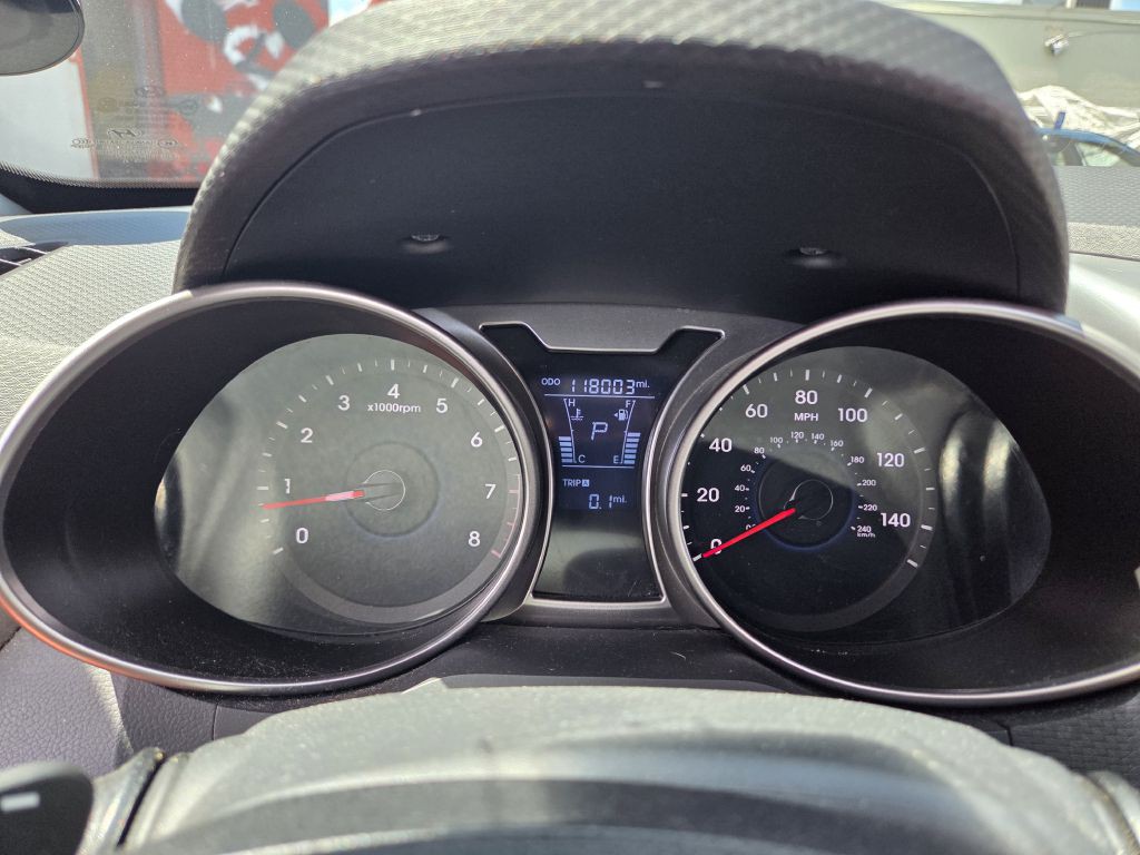 2014 Hyundai Veloster Image 16