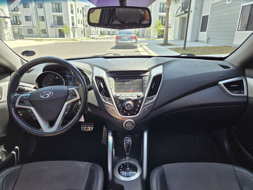 2014 Hyundai Veloster Image 19