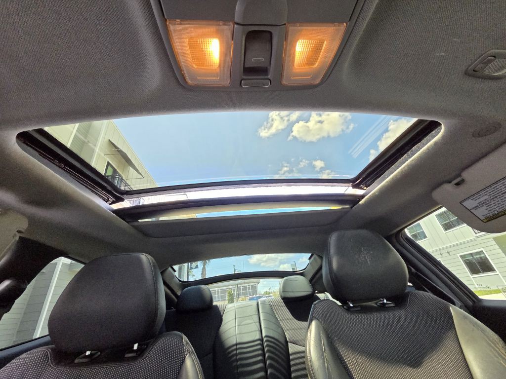 2014 Hyundai Veloster Image 21