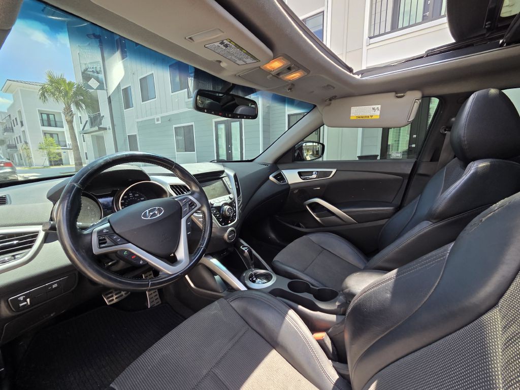 2014 Hyundai Veloster Image 37