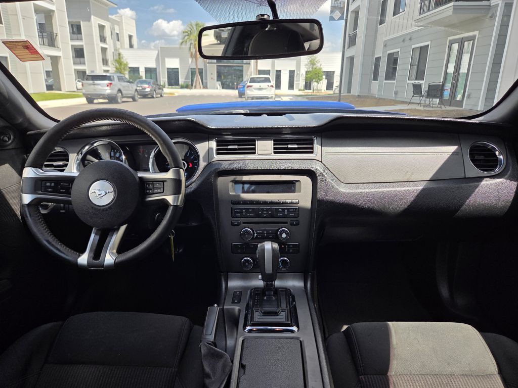 2014 Ford Mustang Image 28