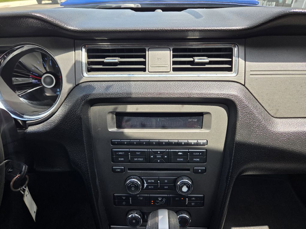 2014 Ford Mustang Image 31