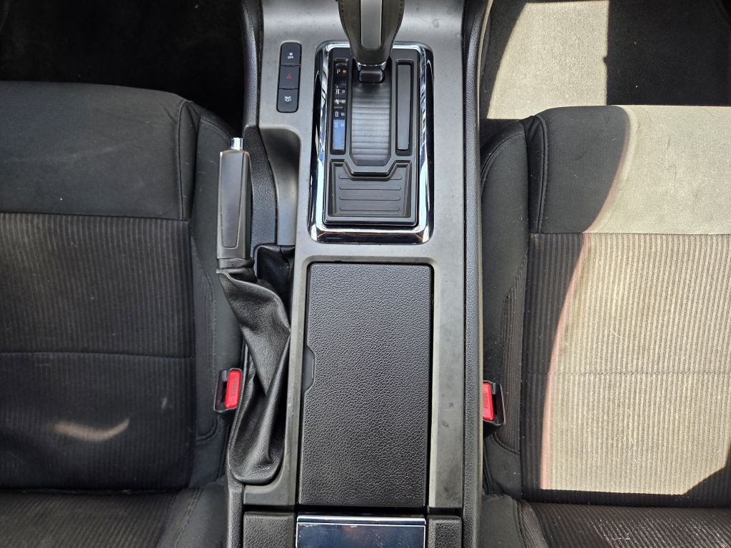 2014 Ford Mustang Image 34