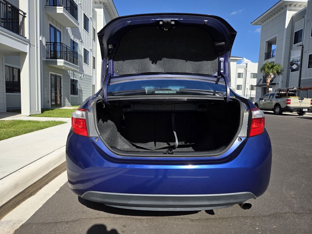 2014 Toyota Corolla Image 9