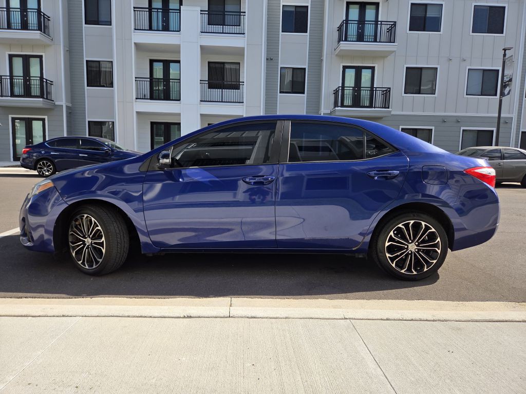 2014 Toyota Corolla Image 11
