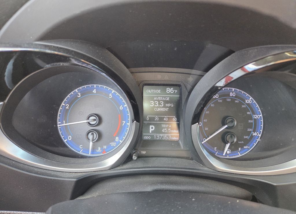 2014 Toyota Corolla Image 15