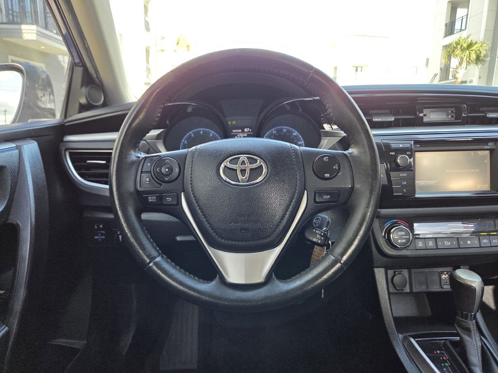 2014 Toyota Corolla Image 19