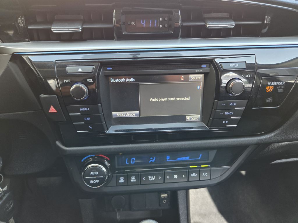 2014 Toyota Corolla Image 21