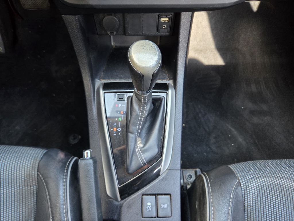 2014 Toyota Corolla Image 24