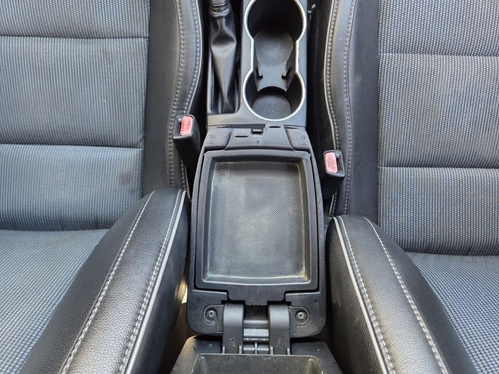 2014 Toyota Corolla Image 27