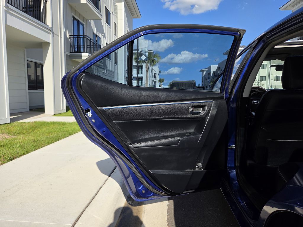 2014 Toyota Corolla Image 33