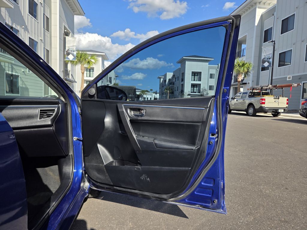 2014 Toyota Corolla Image 39