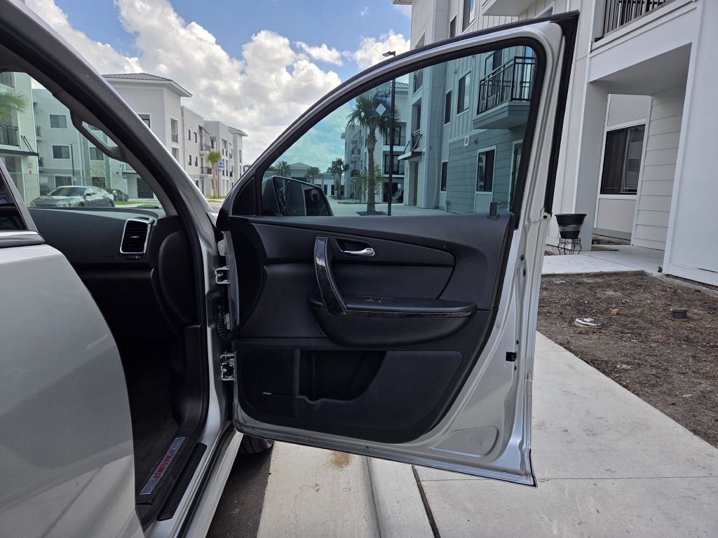 2012 GMC Acadia Image 46