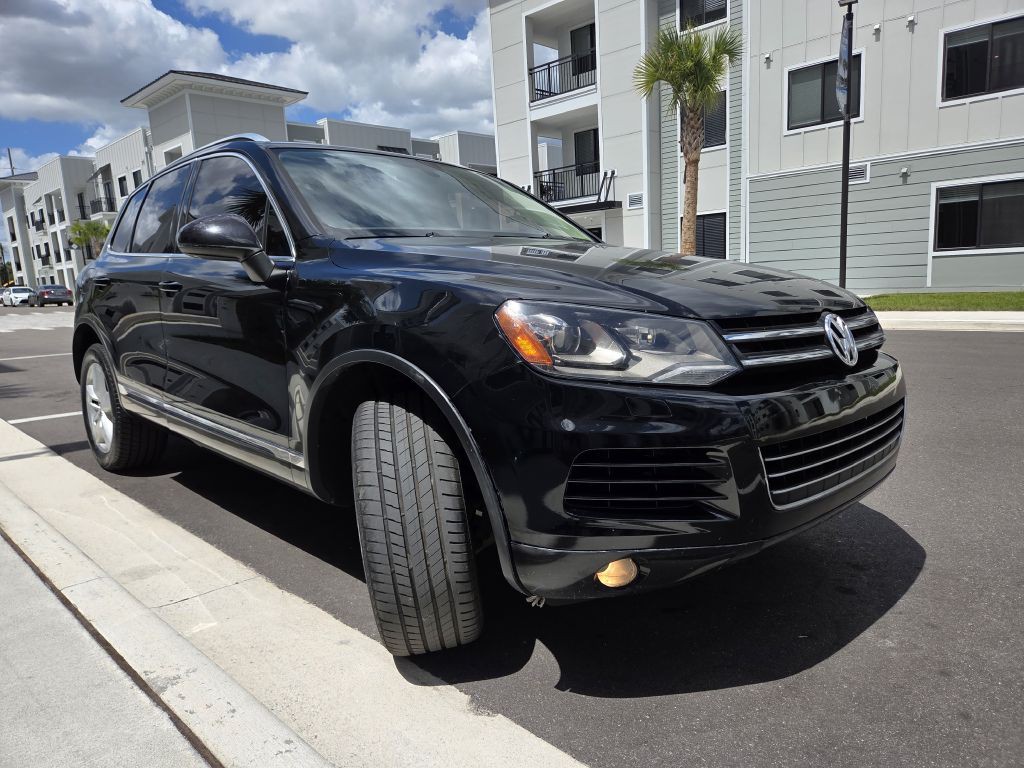 2011 Volkswagen Touareg Image 4