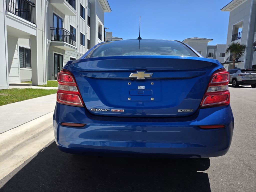 2017 Chevrolet Sonic Image 7