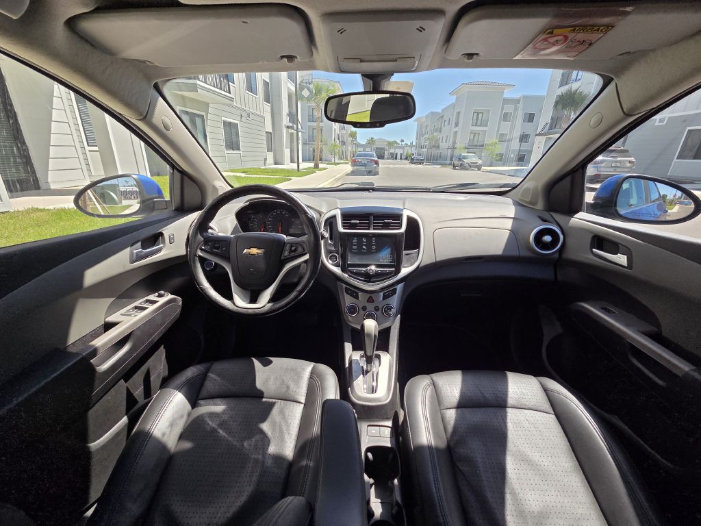 2017 Chevrolet Sonic Image 18