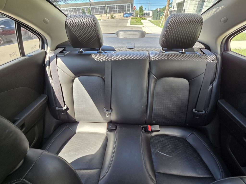 2017 Chevrolet Sonic Image 30