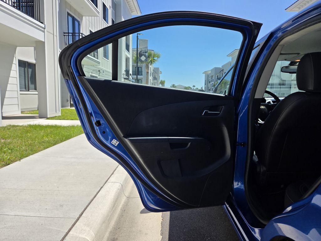2017 Chevrolet Sonic Image 34