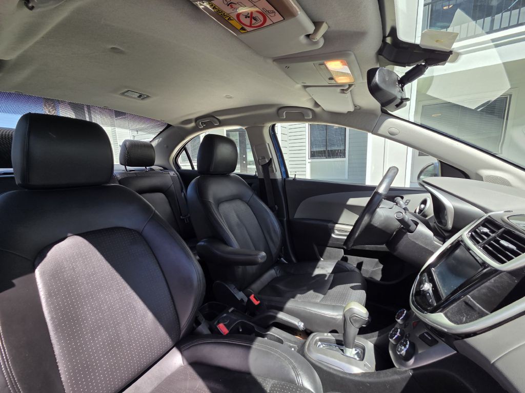 2017 Chevrolet Sonic Image 42