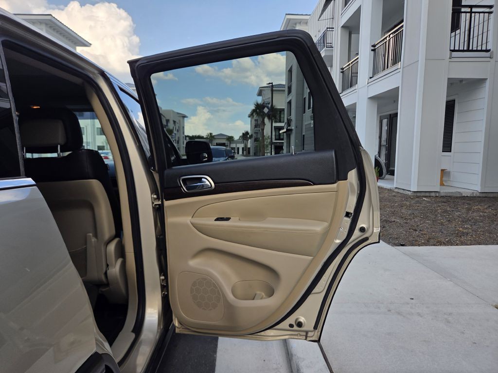 2014 Jeep Grand Cherokee Image 36