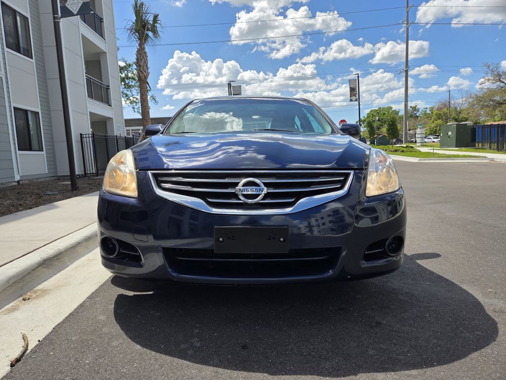 2012 Nissan Altima Image 2