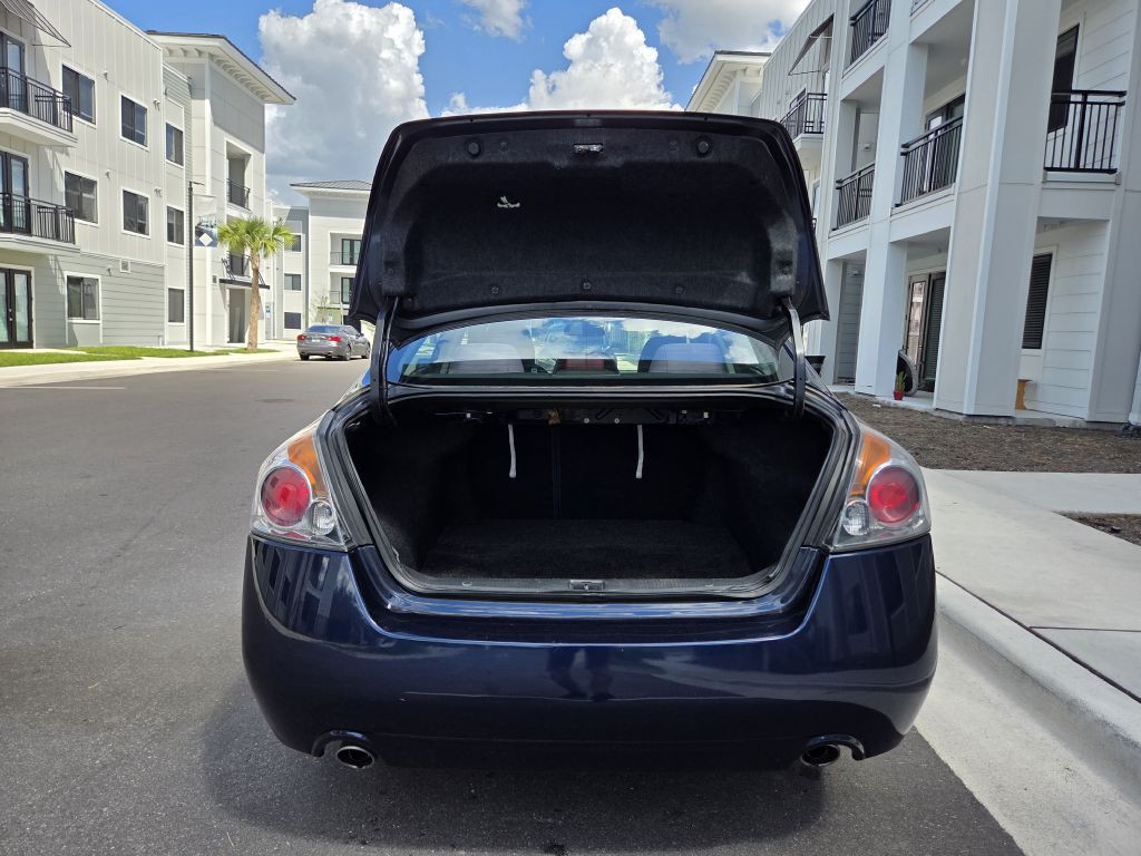 2012 Nissan Altima Image 11
