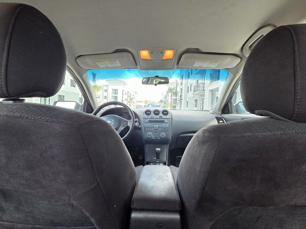 2012 Nissan Altima Image 17